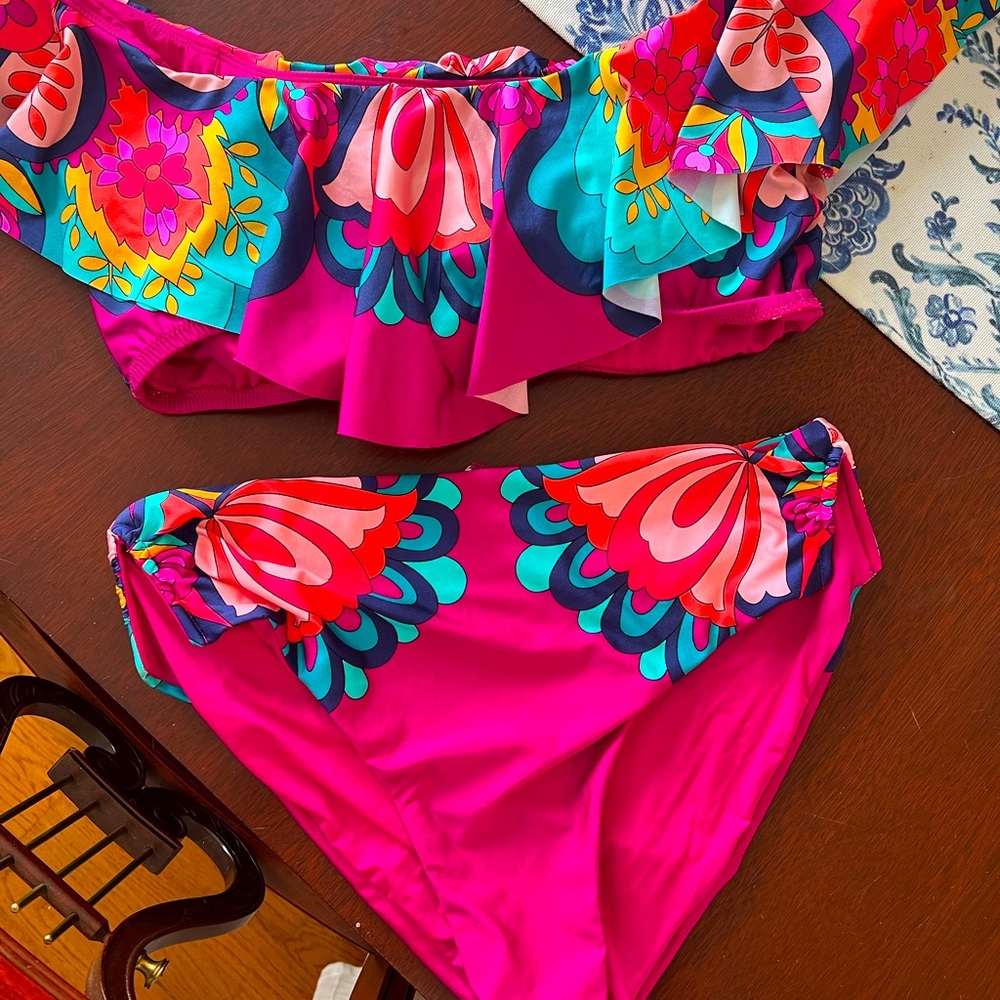 Trina Turk Swimsuit Bikini Two Piece NWOT